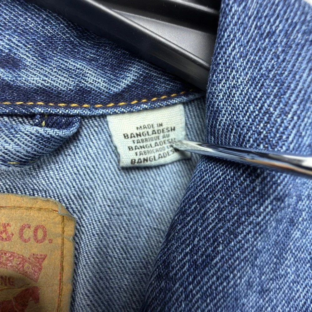 Levis Mens Blue Denim Trucker Jacket XXL 72334-0130 NWT